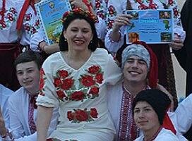 Студенти коледжу КФЕК провели фестиваль української народної пісні